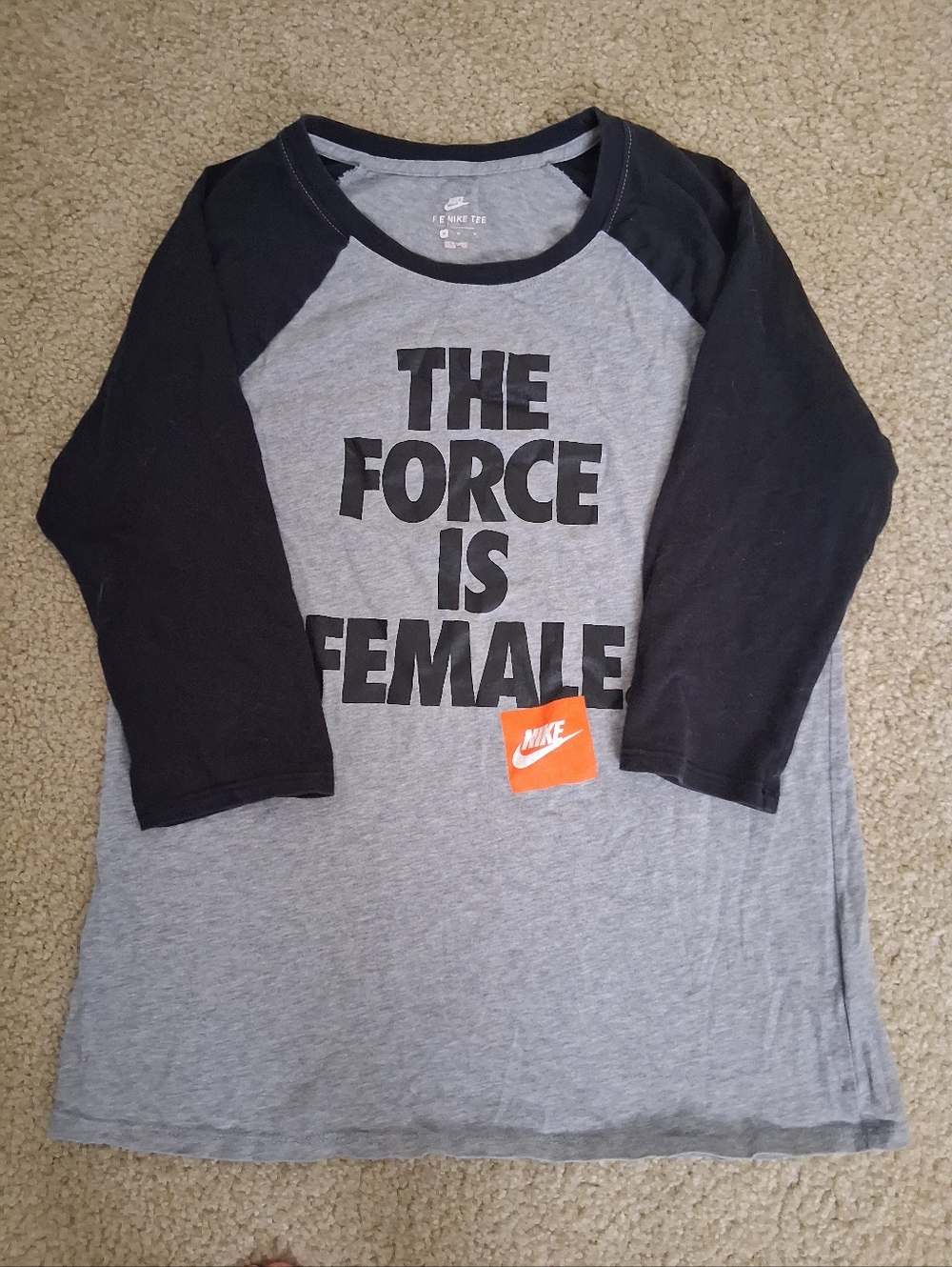 Women's Nike 3/4 length sleeve shirt